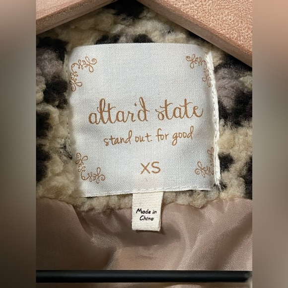 Altard State Leopard Print Sherpa Cozy Casual Full Zip Jacket Size XS - Picture 8 of 9